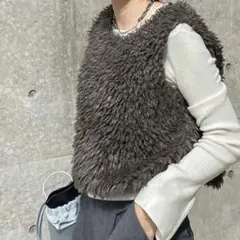 AMELY ショートボアベスト ベスト クロップド丈 アウター