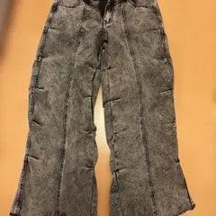 グレー ワイドレッグジーンズ