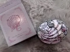 Flower Knows「シェルズジュエルコレクション ベイクドパウダー 」