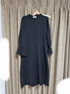 オペークドットクリップ　ブラック　ワンピース　長袖