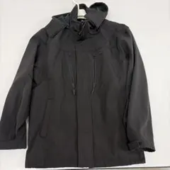 ブラック ジャンパー　Reebok