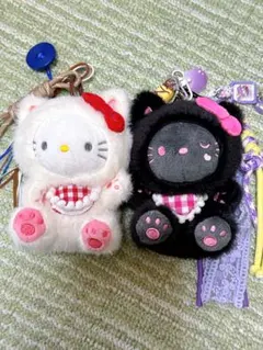 ハローキティ　ぬいぐるみ２個セット　ストラップキーホルダー