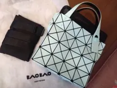 新品未使用 BAO BAO ルーセントボクシーのサムネイル