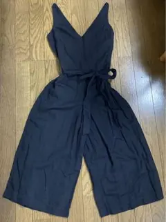 未使用　GAP オールインワン　Vネック　サイズ00 黒　パンツ