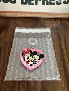 ディズニー ラバーキーホルダー ミッキー ミニー シークレット　目印アクセサリーのサムネイル