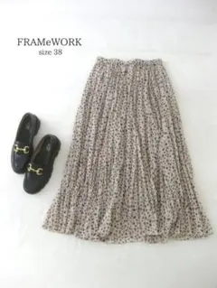 美品！FRAMeWORK ロングスカート38(M)ダルメシアン柄 ベージュ系のサムネイル