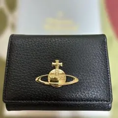 [新品未使用]Vivienne Westwood ブラック 三つ折り財布 シボ