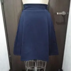 ネイビー フレアスカート 膝丈 バックジップ