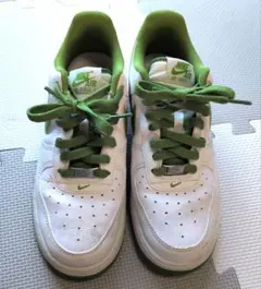 Nike Air Force 1 ホワイト/グリーン