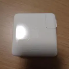 Apple 61W USB-C 電源アダプター A1947