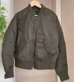 【ユニクロ】UNIQLO MA-1ブルゾン 中綿ジャケット オリーブ カーキL