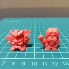 ガン消し　ザク２体
