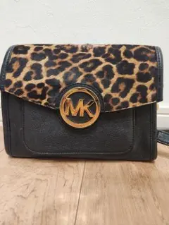 Michael Kors レオパード柄ショルダーバッグ
