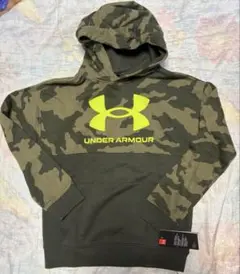 【新品】UNDER ARMOUR 迷彩柄 フード付きパーカーN29