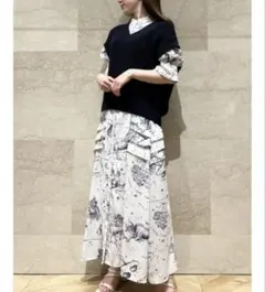 SNIDEL黒ニットとプリントワンピースのセットアップ　スナイデル