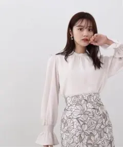 スタンドネック楊柳ブラウス ♡ プロポーション ボディドレッシングのサムネイル