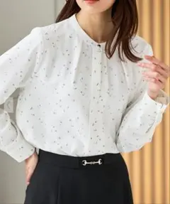 Honeys　バンドカラーブラウス　オフ×サックスのサムネイル