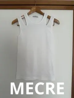 新品未使用MECRE メクル　ホワイト タンクトップ スリット