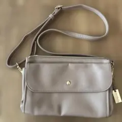 a.v.vベージュピンクショルダーバッグ収納沢山