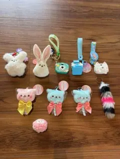 うさぎ　くま　キーホルダー　カメラ　キャンディ　ギャル　光る　もこもこ