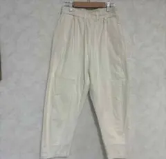 新品未使用　ニコアンド　オフホワイトM　クロップドパンツ