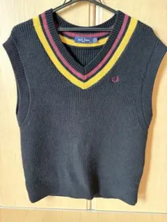 FRED PERRY Vネック ニットベスト