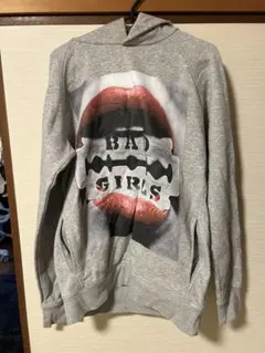 NO COMMENT paris Ｍサイズ　パーカー　フランス製