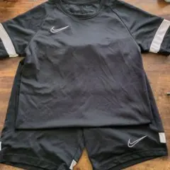 NikeキッズサッカーセットアップサイズＬ