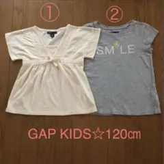 【2枚セット】GAP ギャップ　キッズ　Tシャツ　カットソー　120㎝のサムネイル