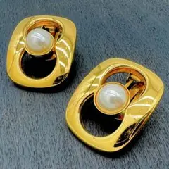 GUCCI グッチ イヤリング パール ゴールドのサムネイル