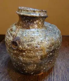 ☆『高橋春斎　信楽焼　花瓶　掛花入　蹲る』高さ約13.5cm