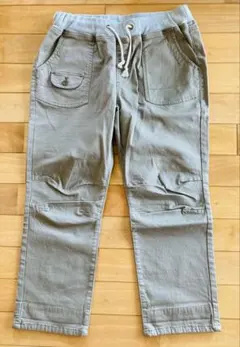 カジュアルパンツ カーキ ポケット付き