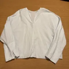 GALERIE VIE ライトブルー　コットン Vネックシャツ リネン