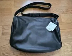 イアパピヨネ　スワローマチショルダーバッグ