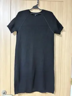 COS コス 半袖ニットワンピース ブラック S シンプル ロング丈のサムネイル