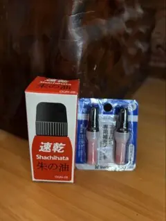 値下げ‼️シャチハタ 速乾朱の油 OQN-28 & ネーム9専用補充インク