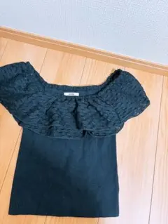 snidel ブラック オフショルダー トップス