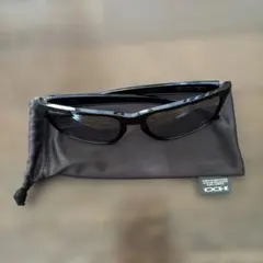 オークリー OAKLEY サングラス MINUTE 2.0 04-515 - メルカリ