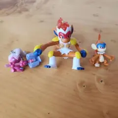 ポケモン フィギュア 2体+キーホルダー1つ