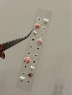 耳つぼジュエリー❤️バラ・ローズ・ハート・キラキラ