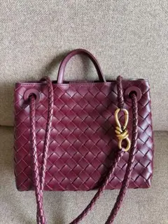 BOTTEGA VENETA Andiamoバーガンディ レザー - メルカリ