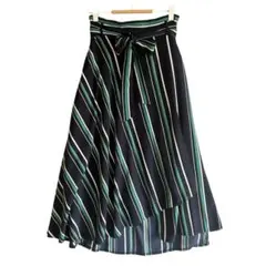 【美品】ミッシェルクラン ストライプ柄 アシンメトリー スカート 38 Mのサムネイル