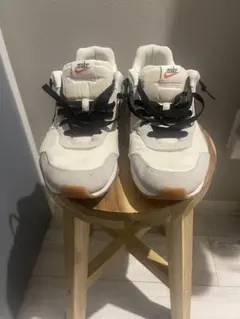 Nike スニーカー ホワイト/グレー