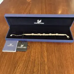Swarovski ストレートブレスレット