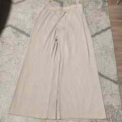 UNIQLO ユニクロ プリーツストーレートパンツ ワイドパンツ