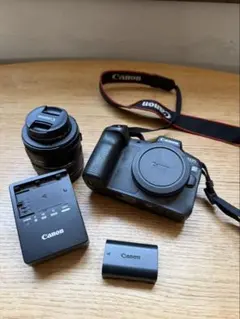 Canon EOS Kiss X10 一眼レフ バッテリー2つ SDカード付 - メルカリ