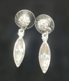 【美品】 スワロフスキー マーキスカット ドロップピアス 両耳用