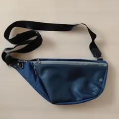 MOUSTACHE　ボディバックのサムネイル