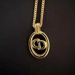 Dior ゴールド ロゴ ペンダント ネックレス