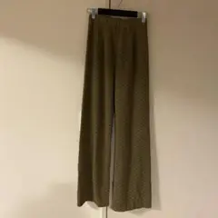 オリーブグリーン ワイドパンツ